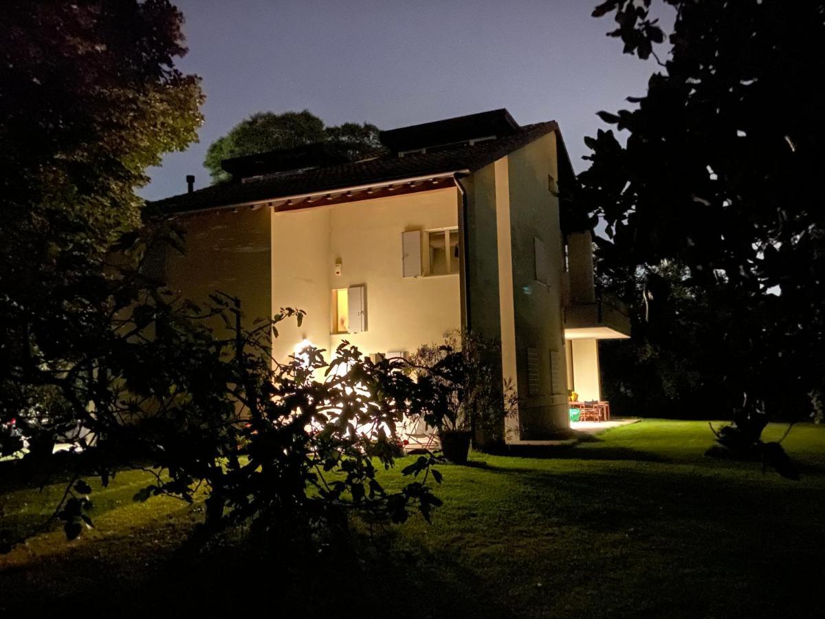 Acero Giallo Parma Exteriör bild